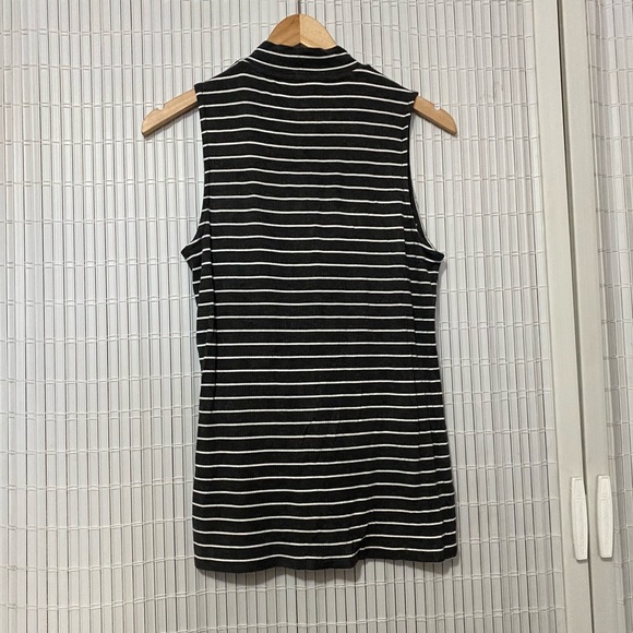 Michael Kors Turtleneck Sleeveless Stripe Top - Picture 3 of 4
